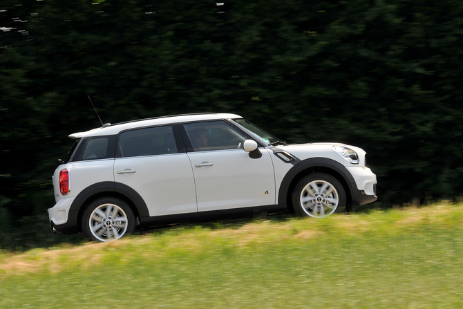 MINI Countryman receives 5-stars at Euro NCAP