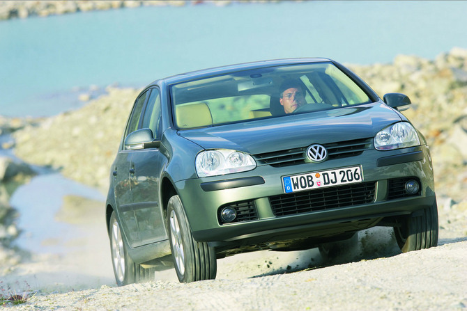 Volkswagen Golf 2.0 FSI 4MOTION