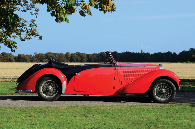 Bugatti Type 57C Stelvio Drophead Coupé by Gangloff