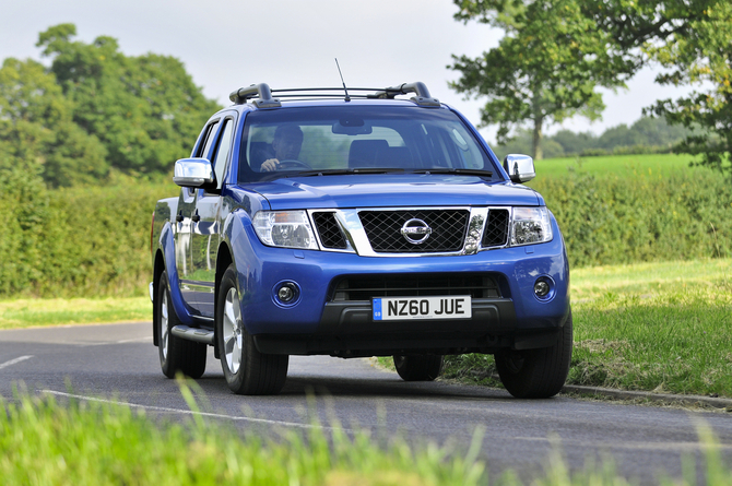 Nissan Navara 2.5 dCi 190hp 4x4 Double Cab LE Hi-Tech A/T