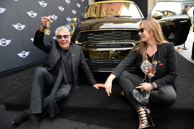 Roberto und Eva Cavalli enthüllen Life Ball MINI 2013