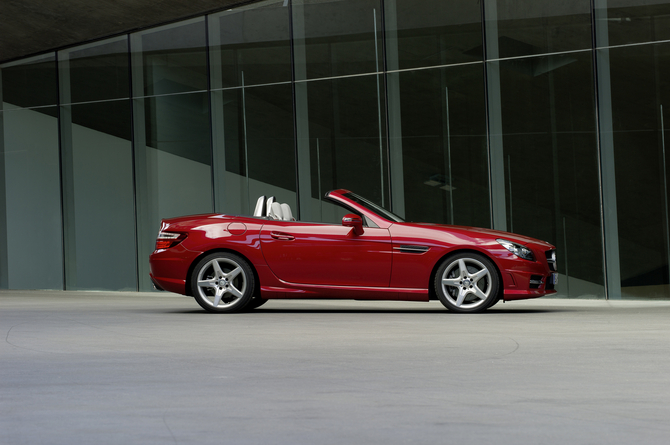 Mercedes-Benz SLK 200 BlueEFFICIENCY