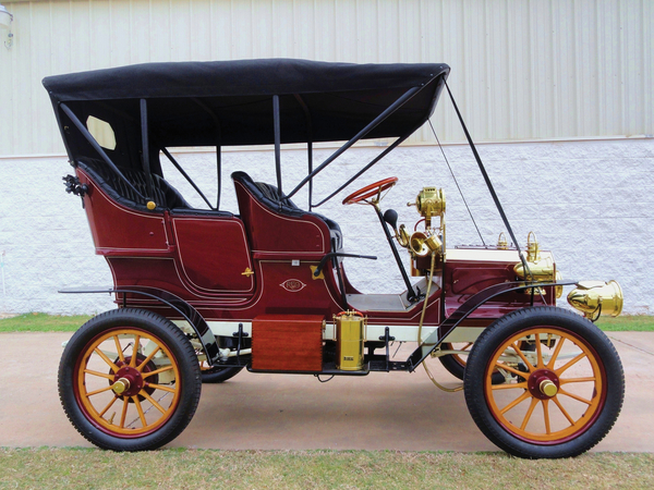 REO Two-Cylinder Five-Passenger Detachable Tonneau