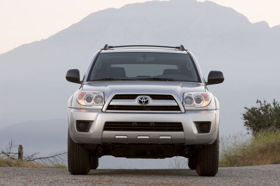 Toyota 4 Runner SR5 4X4 V8