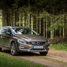 Volvo V60 Cross Country D3 Kinetic Geartronic