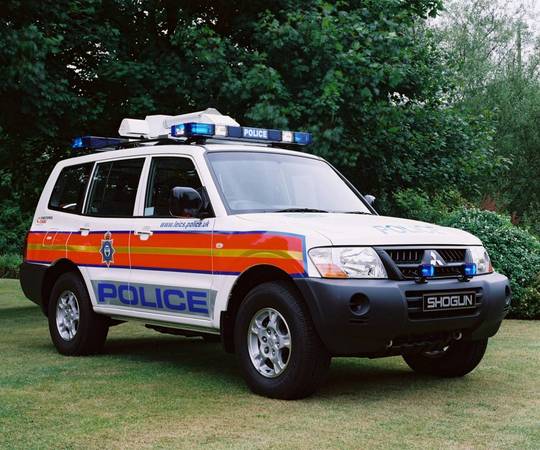 Mitsubishi Shogun Police car