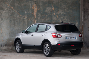 Nissan Qashqai 2.0dCi 4x2 Tekna Premium 17'' (10)