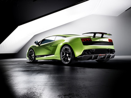 Lamborghini presents new Gallardo LP 570-4 Superleggera