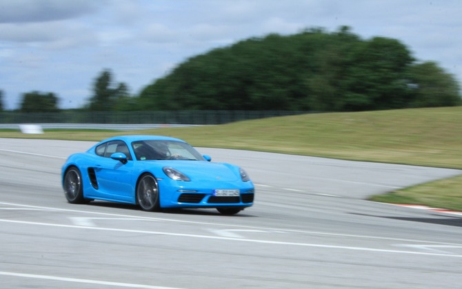 Porsche 718 Cayman S PDK