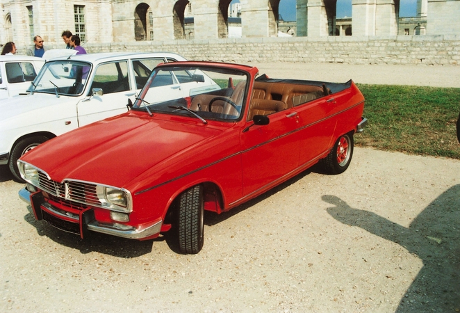 Renault 16