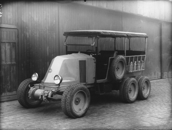 1925 - Renault Six-roues Type MH