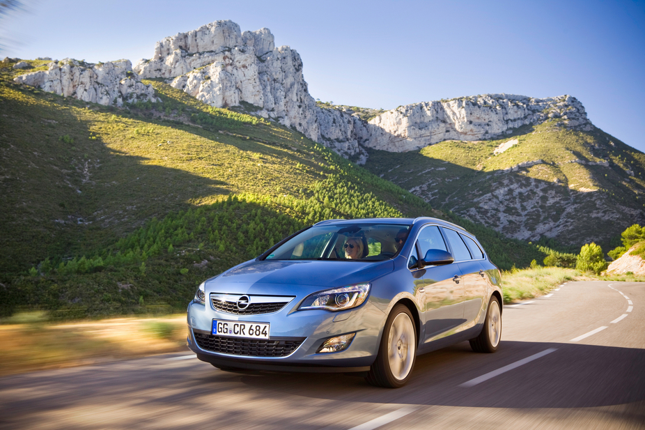 Opel Astra Gen.4