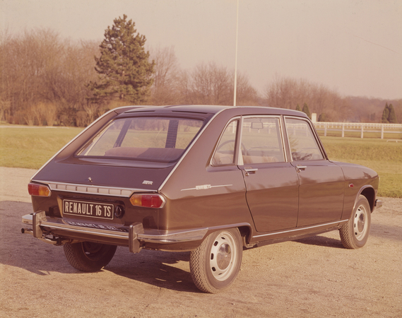 Renault 16