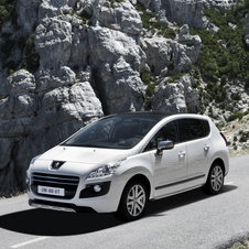 Peugeot 3008 HYbrid4 sells out in 9 days