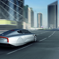 VW XL1: concept that consumes 0.9 l/100km presented in Qatar