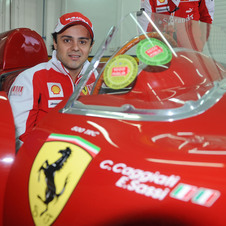 Massa denies pressure for 2011