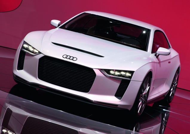 O Quattro Concept foi apresentado pela primeira vez em 2010 no Salão Automóvel de Paris