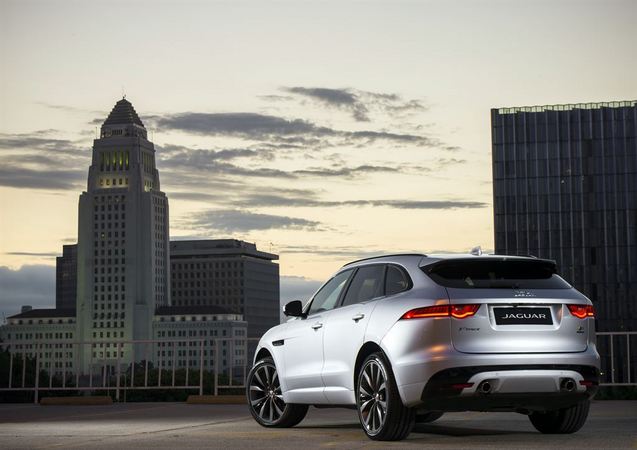 Jaguar F-Pace 2.0L i4D RWD Prestige