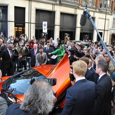 McLaren opens first dealership in London