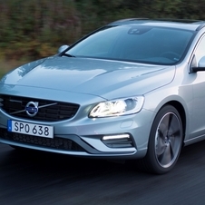 Volvo V60 D4 R-Design Momentum