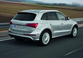 Audi presents the Audi Q5 Hybrid quattro