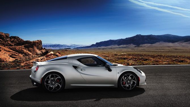 Der neue Maserati würde die Plattform des 4C verwenden