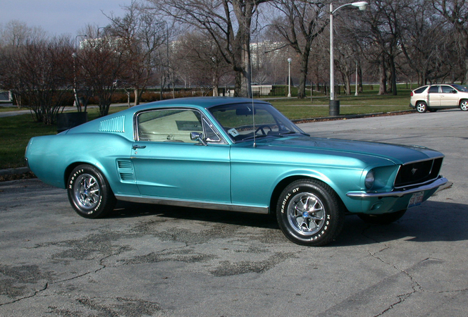 Ford Mustang Fastback 289