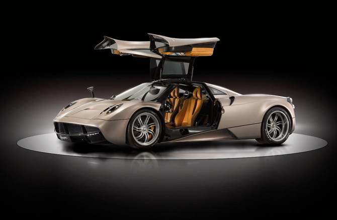 Pagani unveils the Huayra