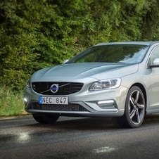 Volvo V60 D2 R-Design Geartronic