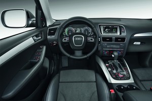 Audi presents the Audi Q5 Hybrid quattro