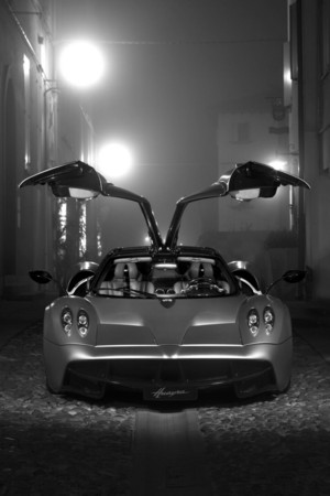 Pagani unveils the Huayra