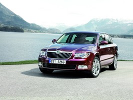 Skoda Superb 2.0I TDI CR 140hp DSG Elegance