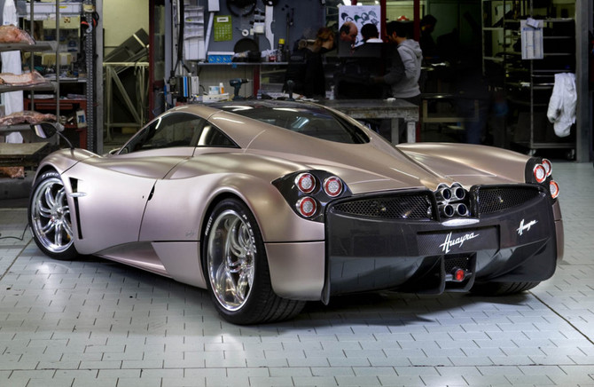 Pagani unveils the Huayra