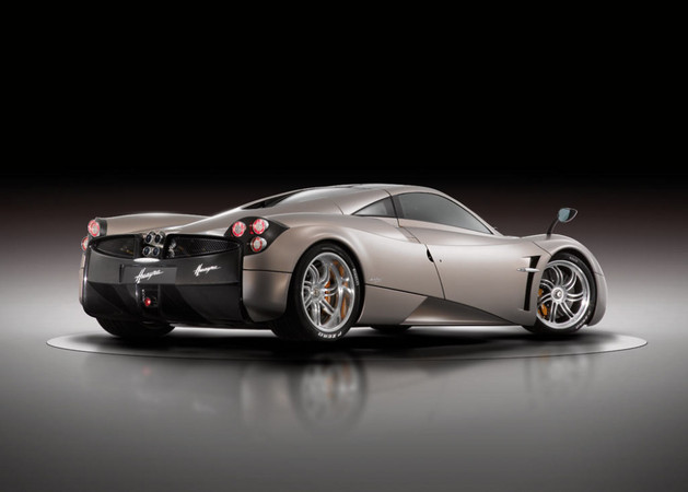 Pagani unveils the Huayra