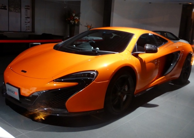 McLaren 650S