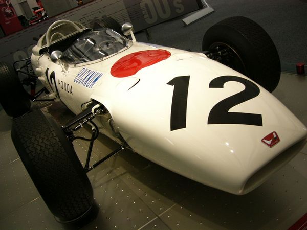 Honda RA272