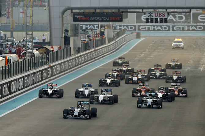 The title fight began to be decided in the start, with a poor effort from Rosberg putting him behind his teammate