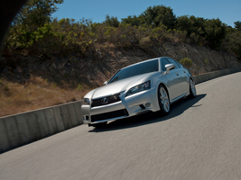 New Lexus GS Shows Off New Styling