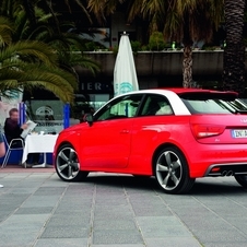 Audi A1 1.6 TDI Admired S tronic