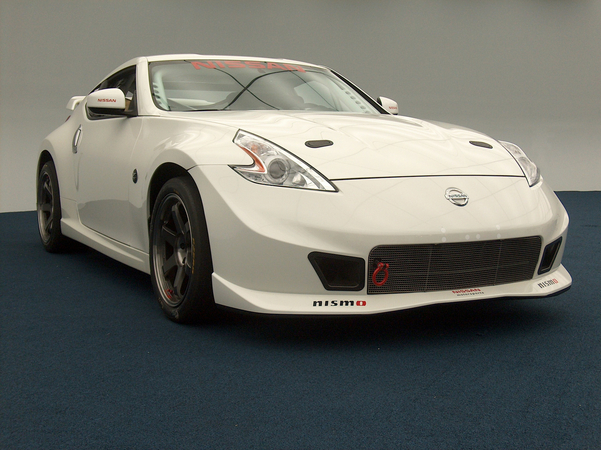 Nissan Selling 370Z RC for GT4 Racing