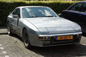 Porsche 944 2.7