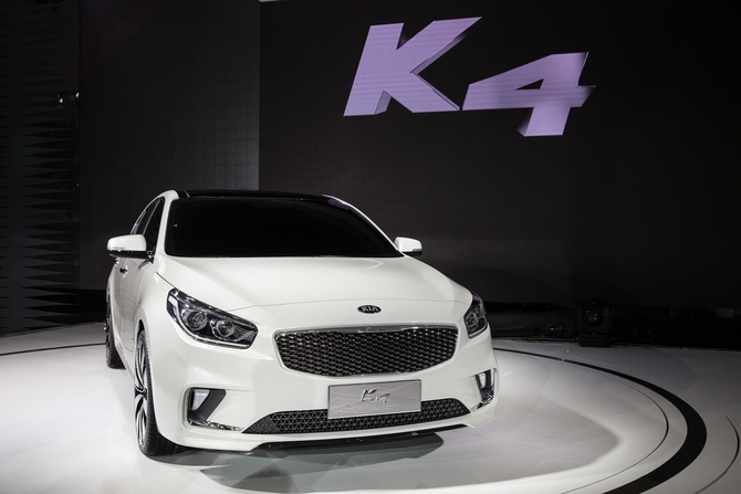 Kia K4