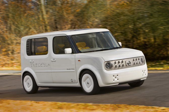 Nissan Denki Cube