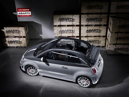 Abarth creates esseesse kits for the 500C and Punto Evo