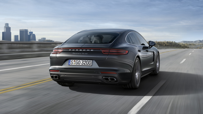 Porsche Panamera Turbo