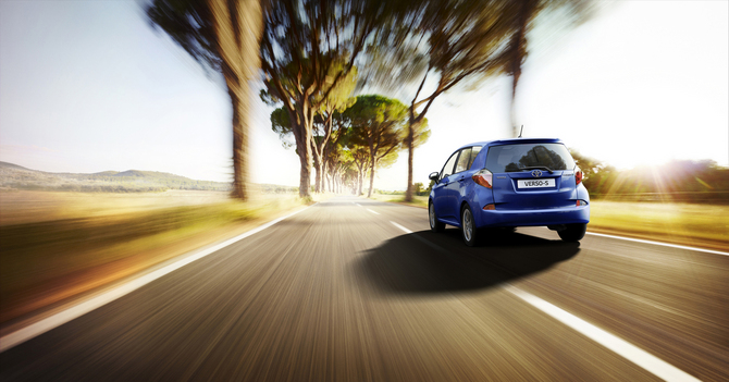 Toyota Verso-S debuts in Paris