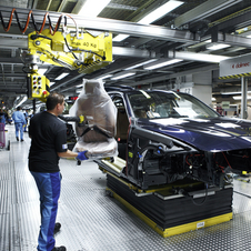 BMW Updates Factory to Build New 3-series