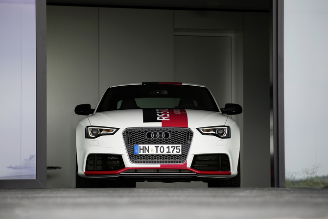 Audi RS 5 TDi concept