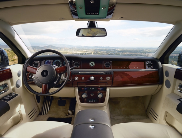 Rolls-Royce Phantom Extended Wheelbase