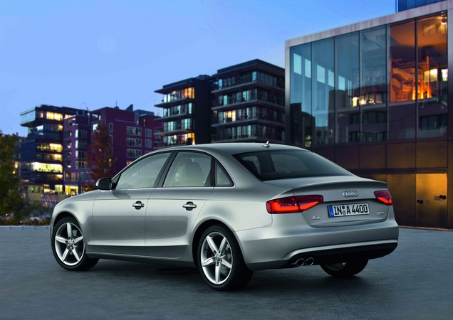 Audi A4 2.0 TDI Attraction multitronic